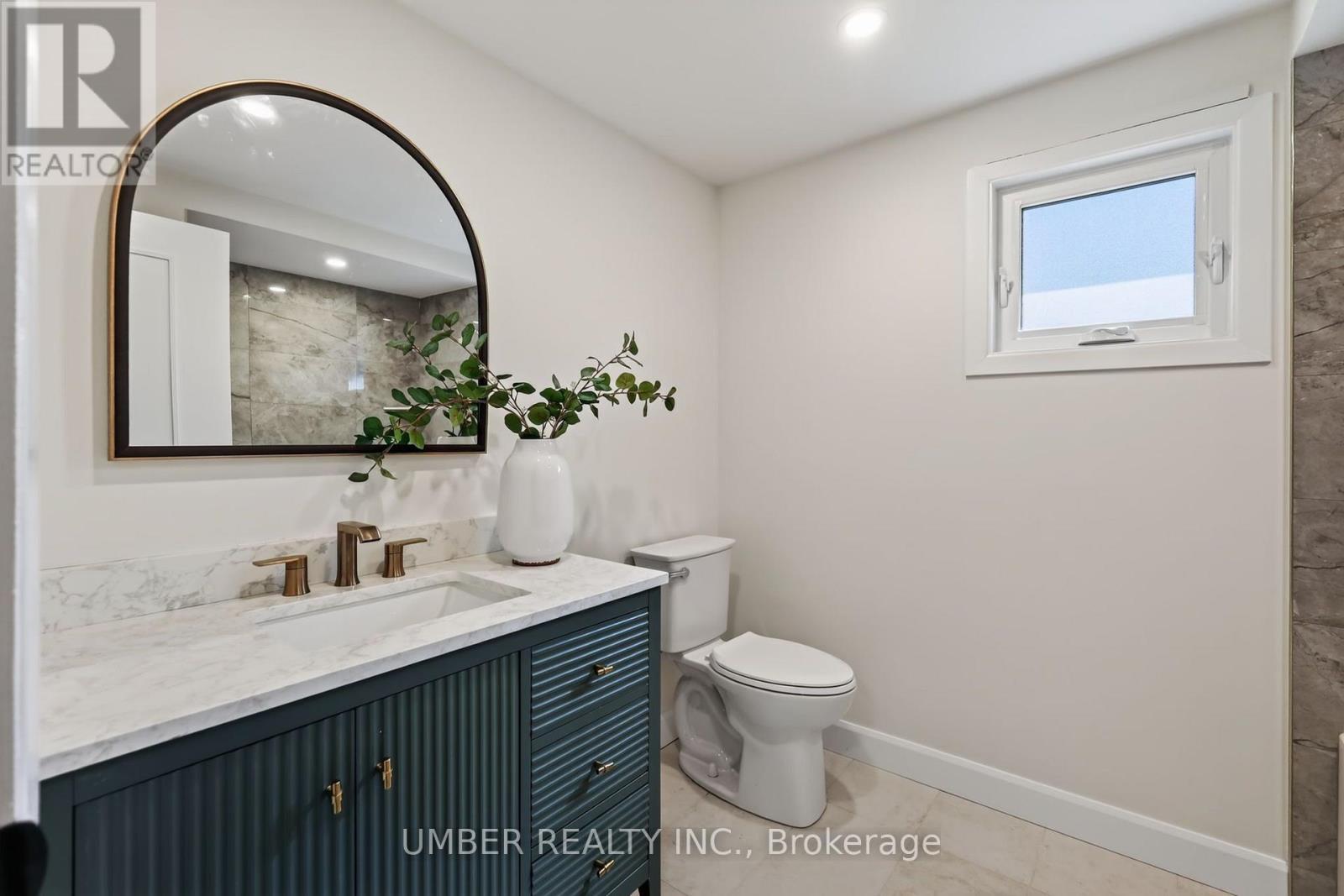 120 Hawk Crescent Property Photo 31