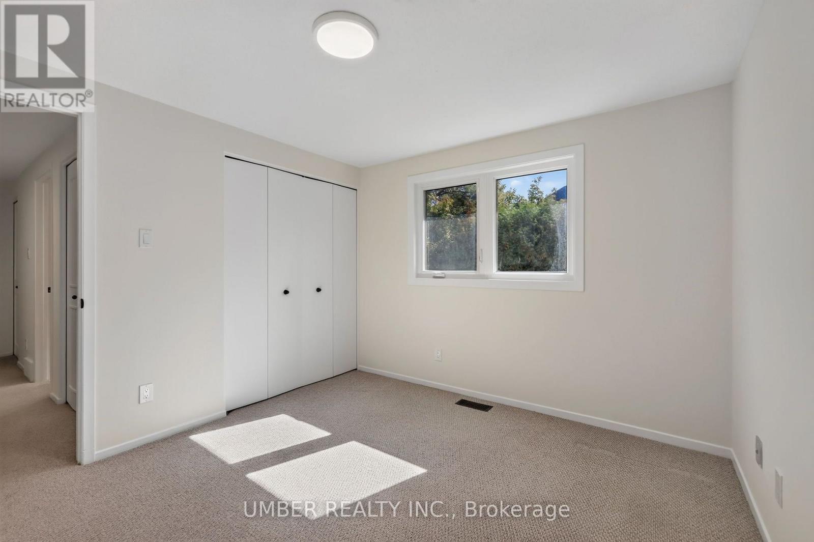 120 Hawk Crescent Property Photo 32