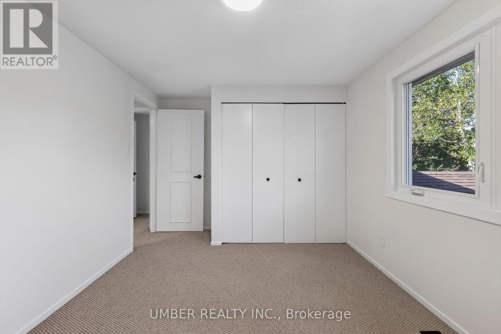 120 Hawk Crescent Property Photo 37