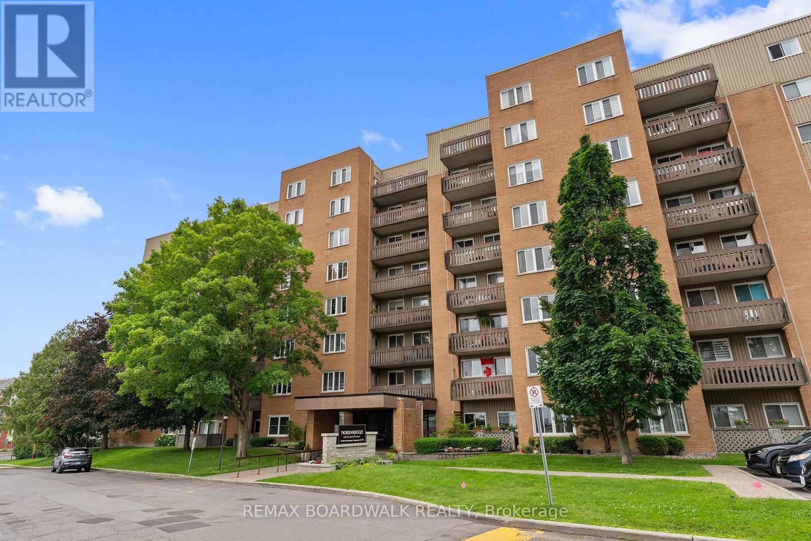 503 - 1599 Lassiter Terrace Property Photo 2