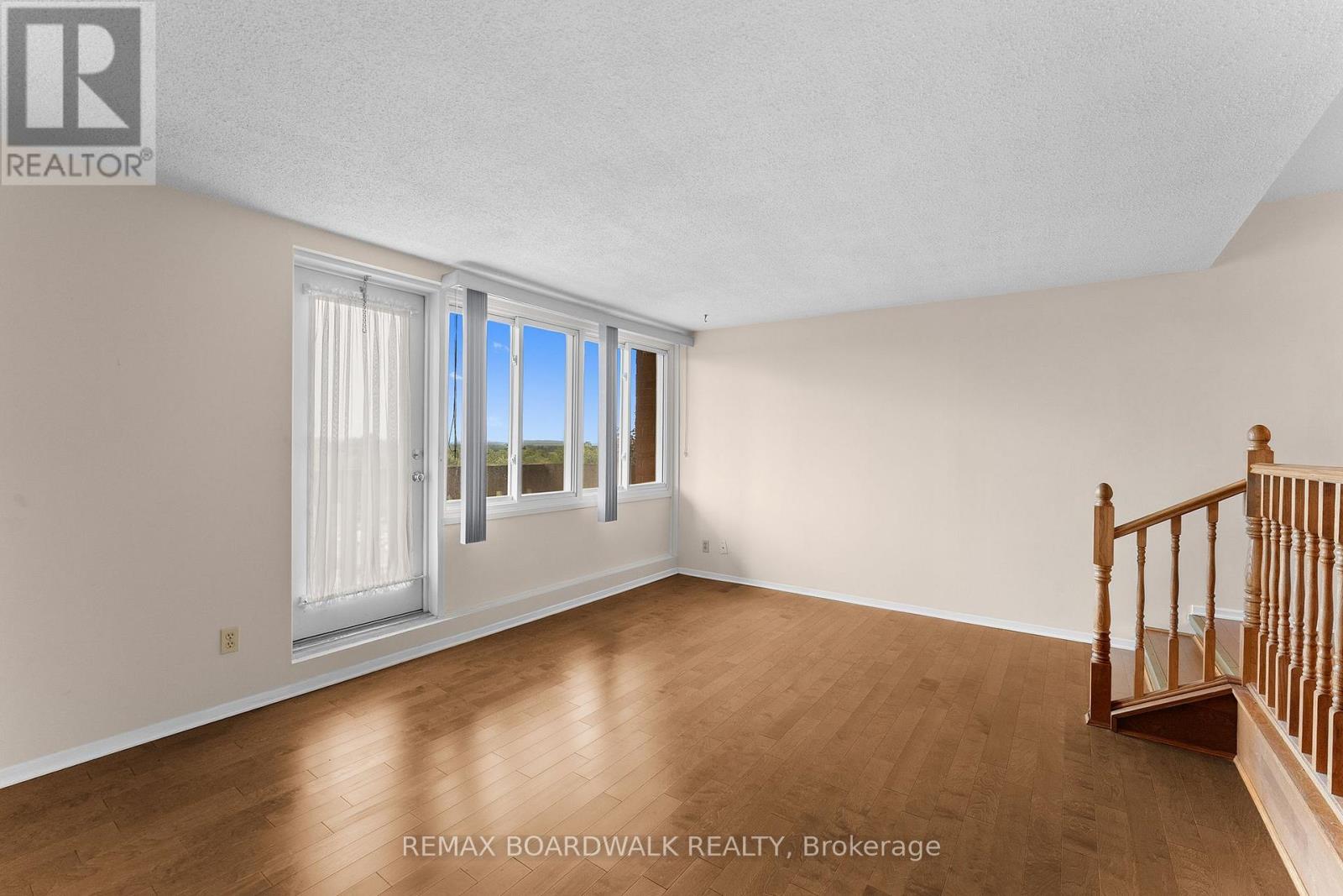 503 - 1599 Lassiter Terrace Property Photo 7