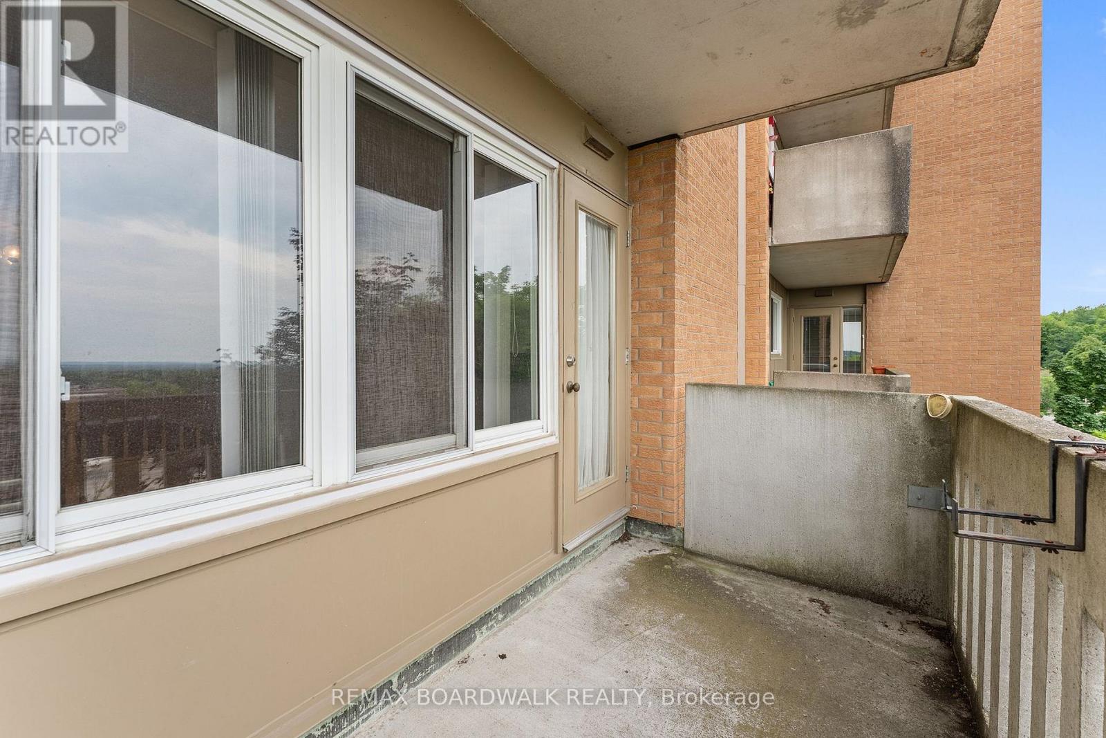 503 - 1599 Lassiter Terrace Property Photo 8