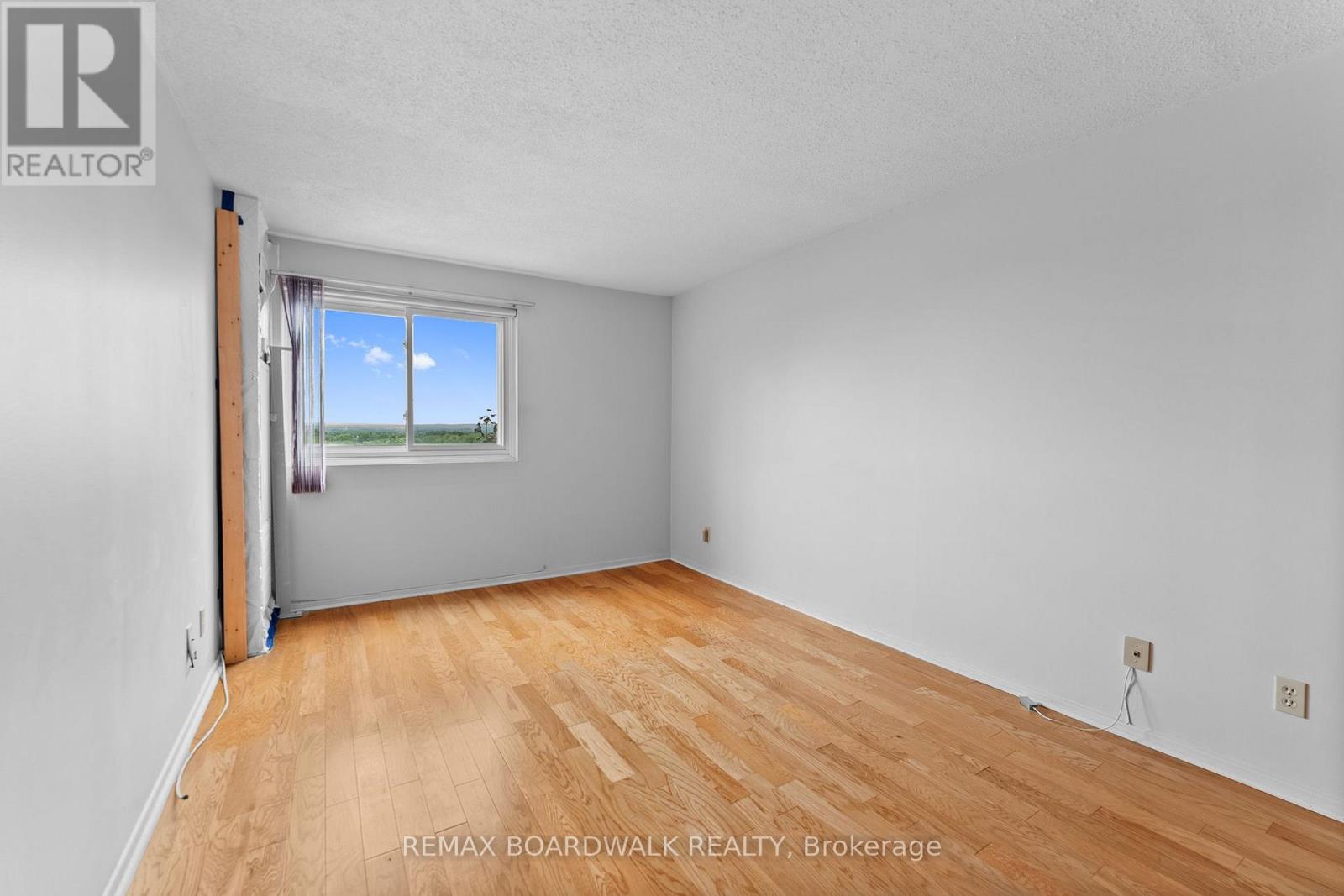 503 - 1599 Lassiter Terrace Property Photo 17
