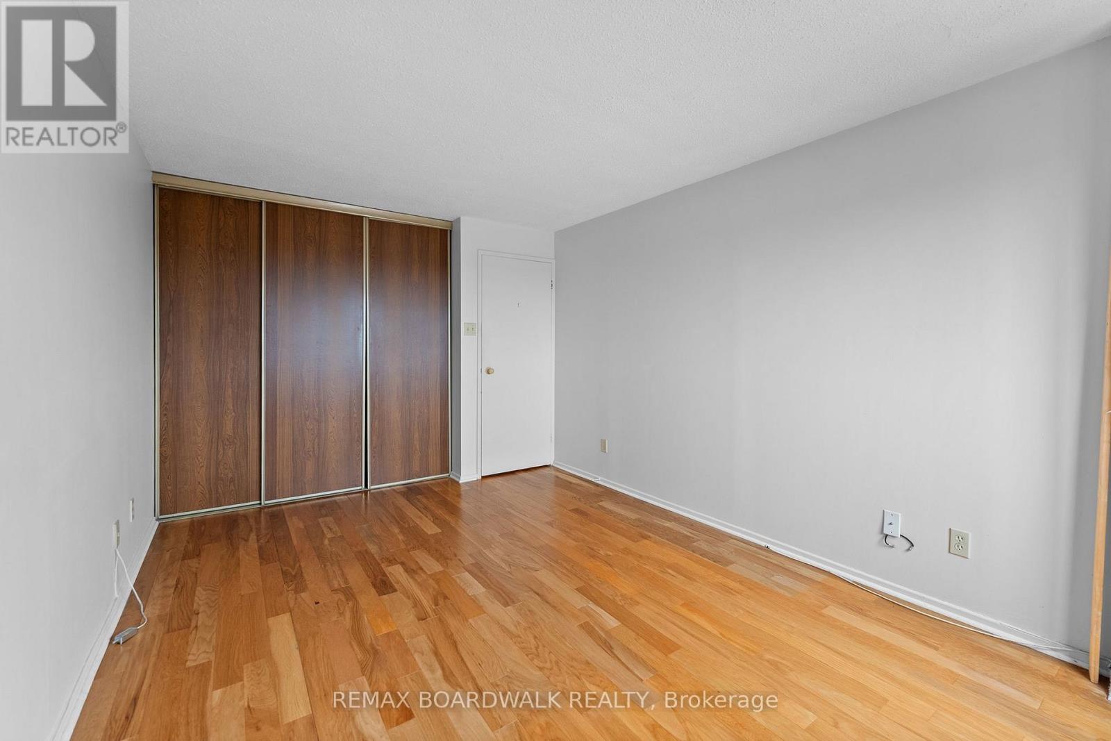 503 - 1599 Lassiter Terrace Property Photo 18