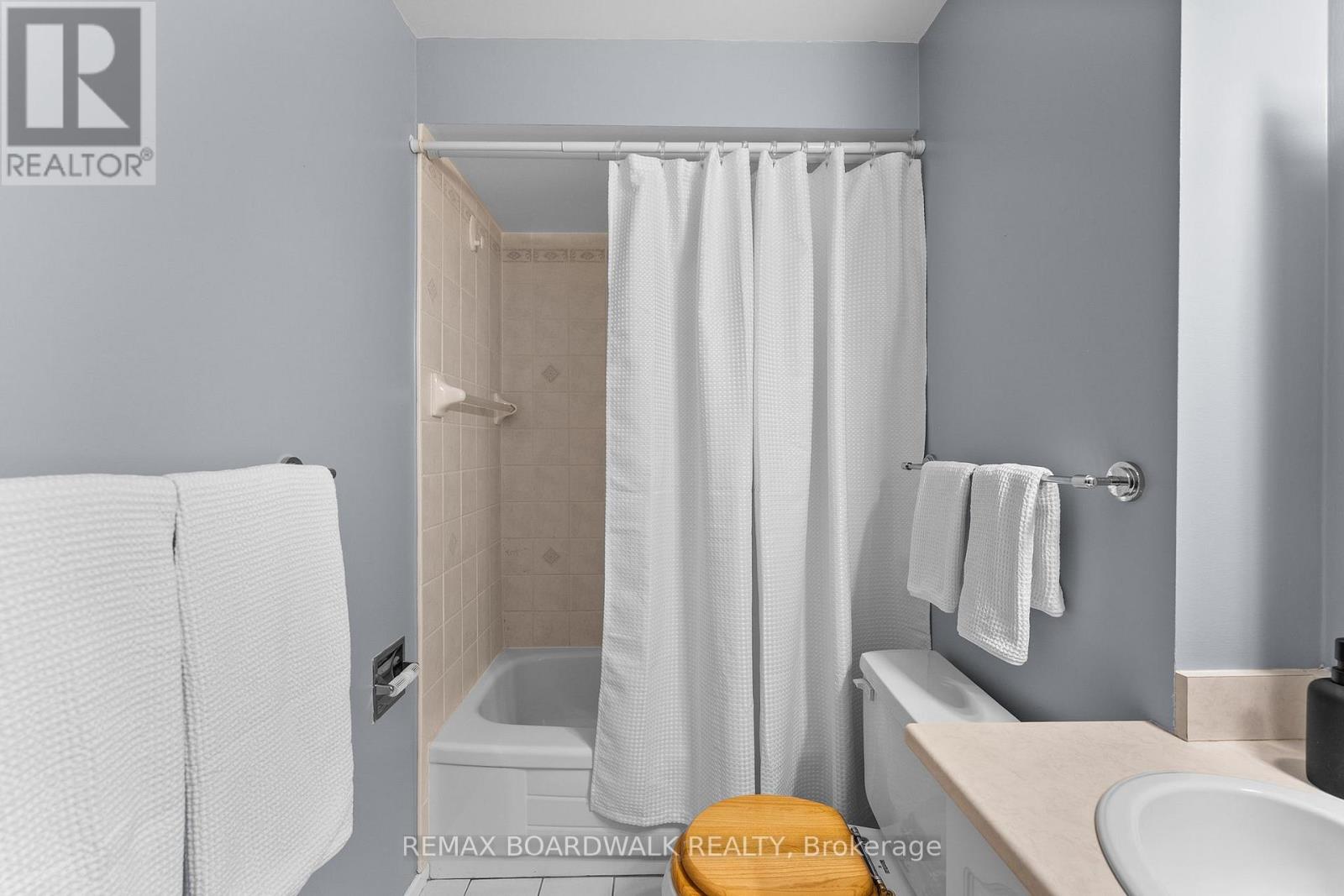 503 - 1599 Lassiter Terrace Property Photo 22