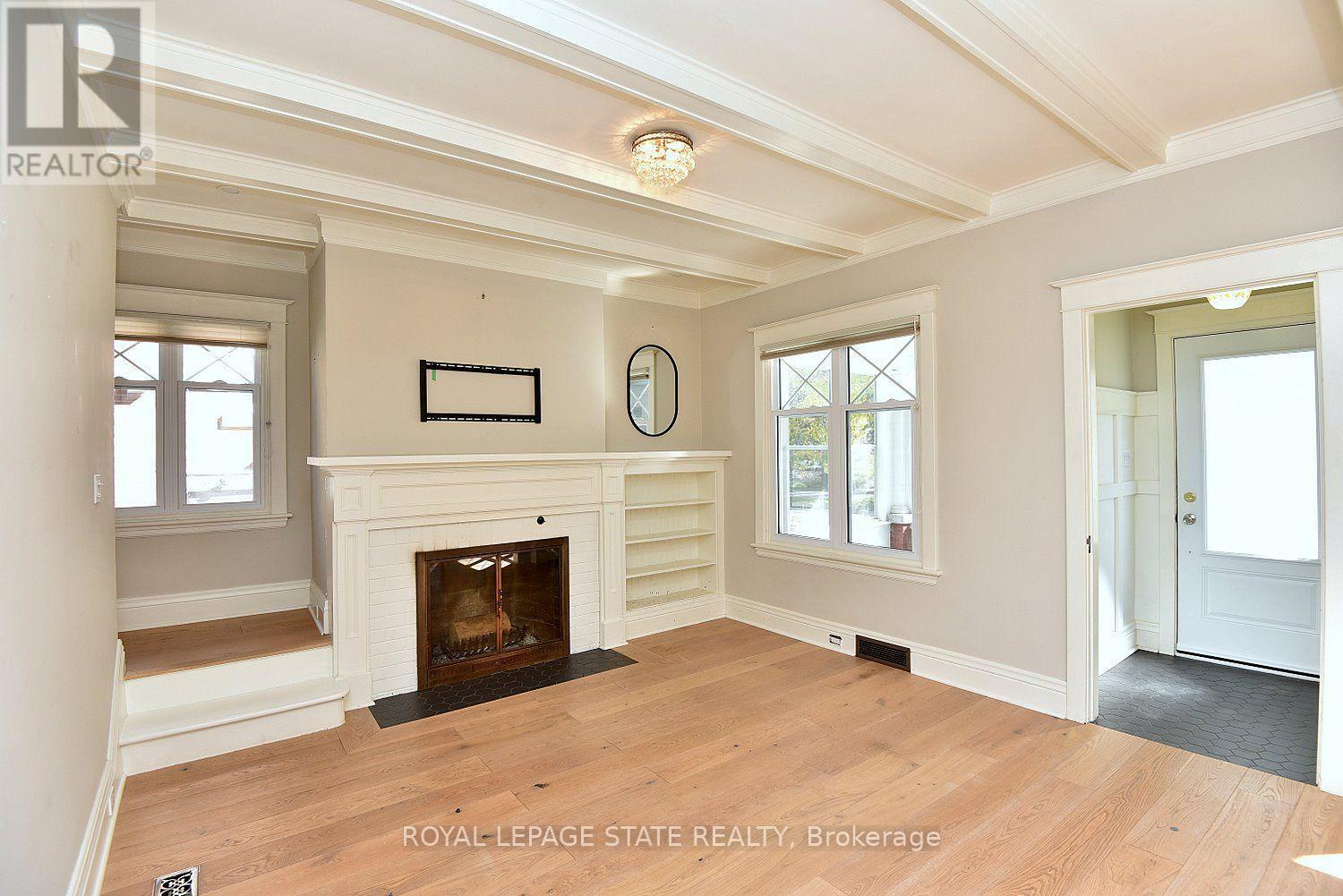 6 Nelles Boulevard Property Photo 8