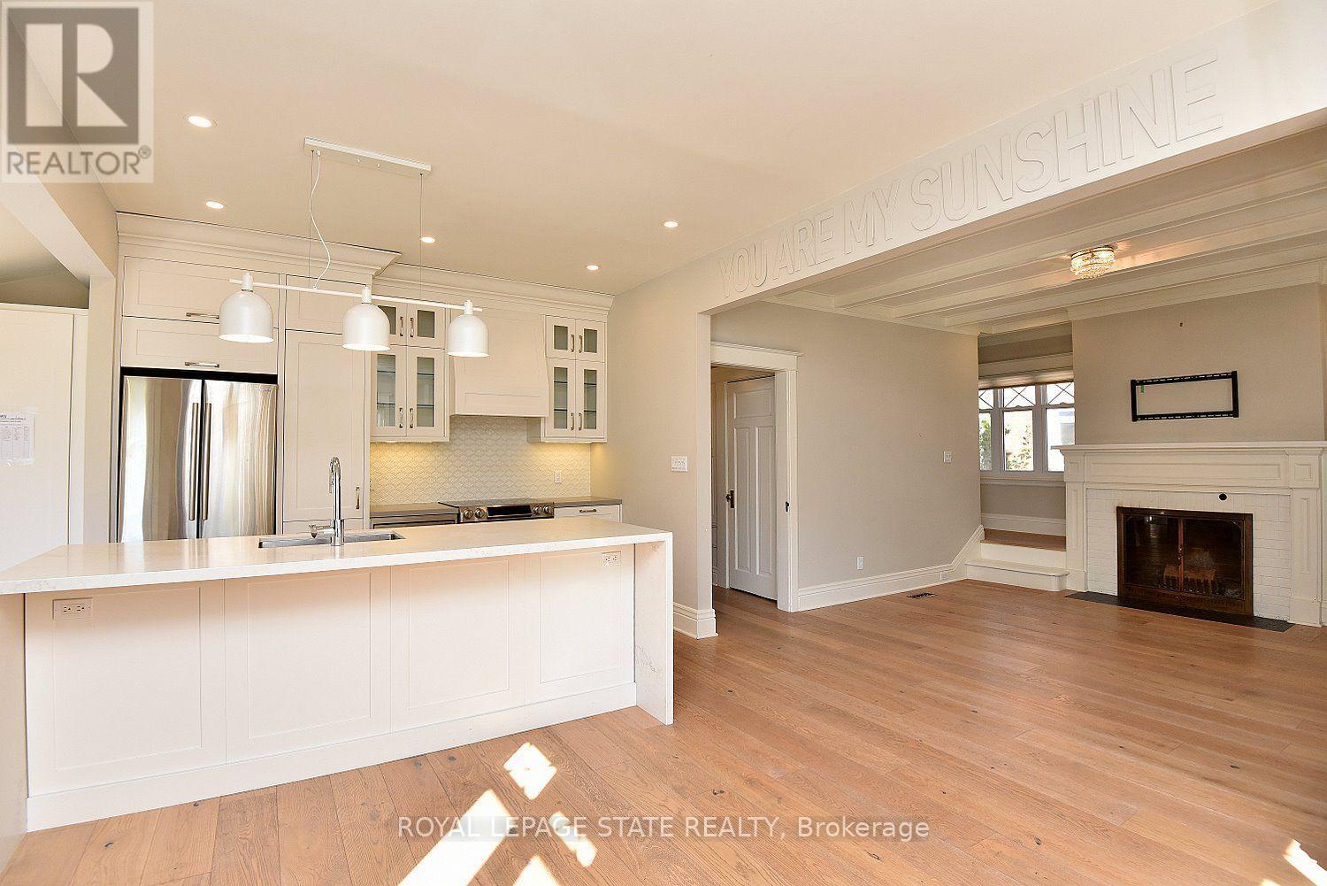 6 Nelles Boulevard Property Photo 11