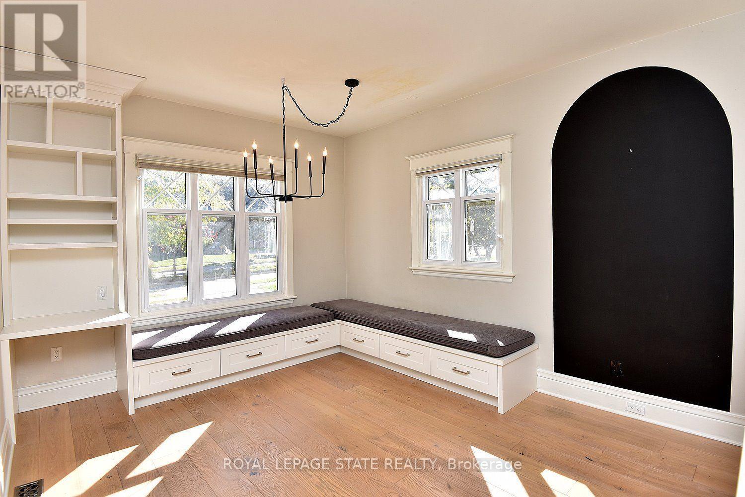 6 Nelles Boulevard Property Photo 14