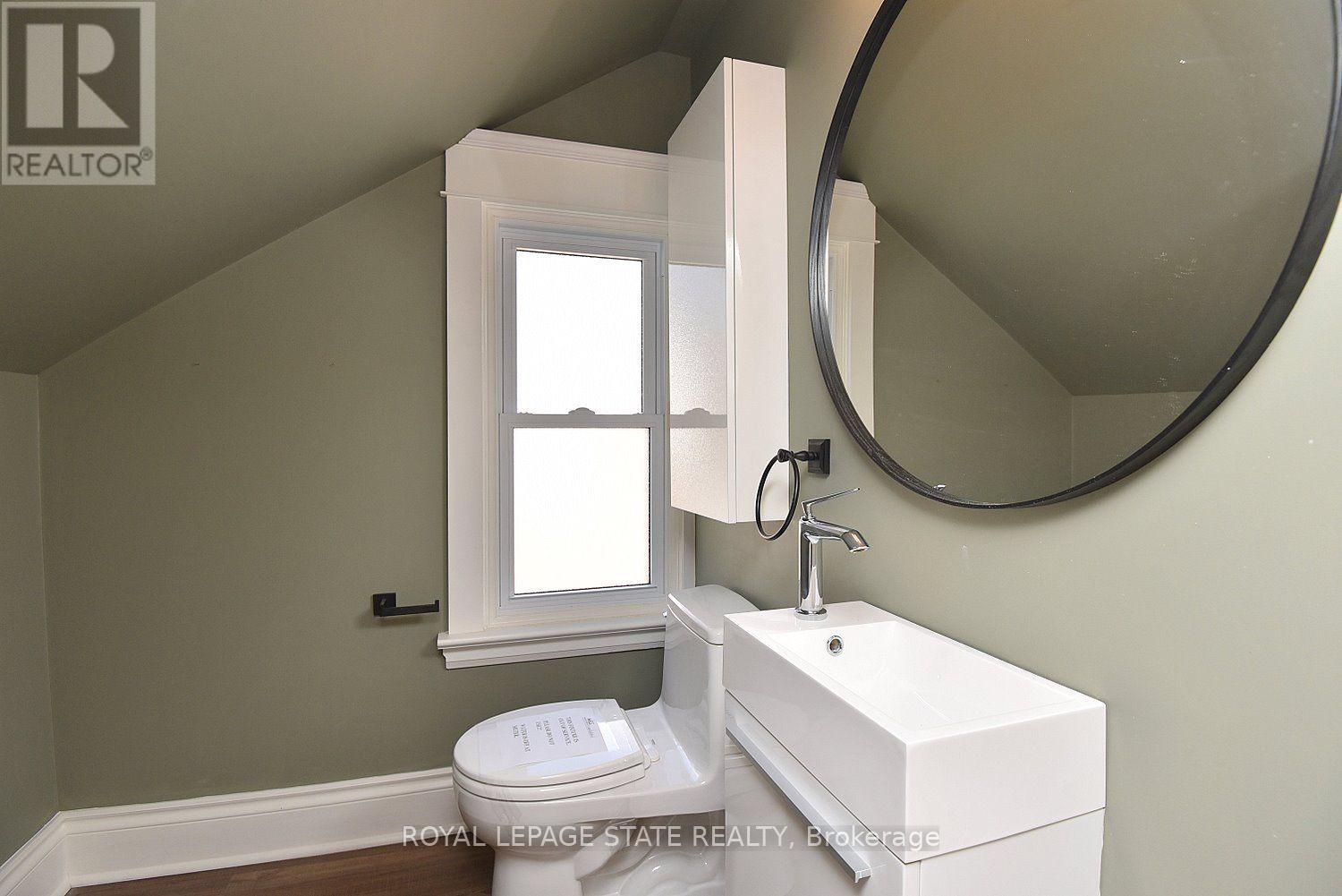 6 Nelles Boulevard Property Photo 24
