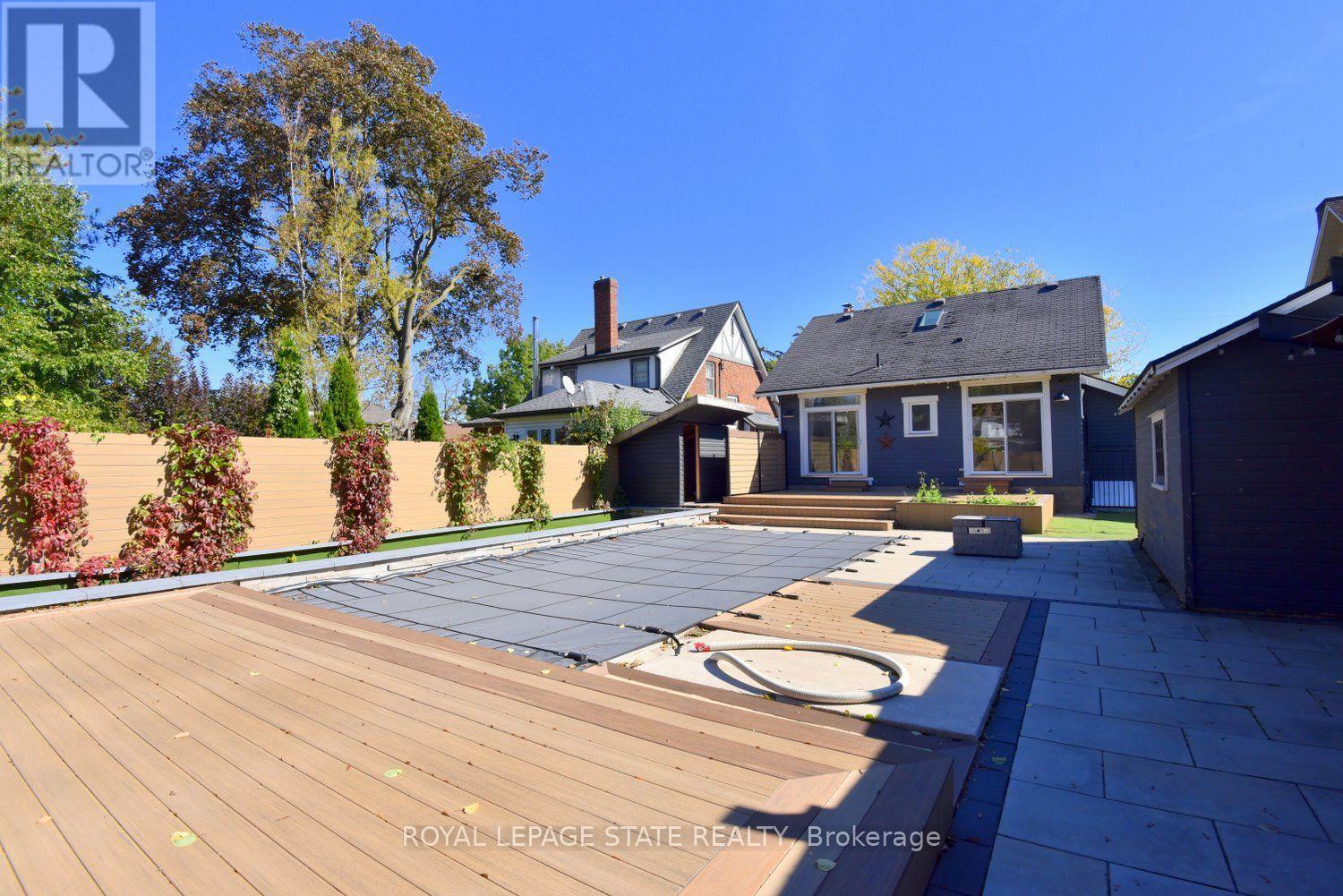 6 Nelles Boulevard Property Photo 36