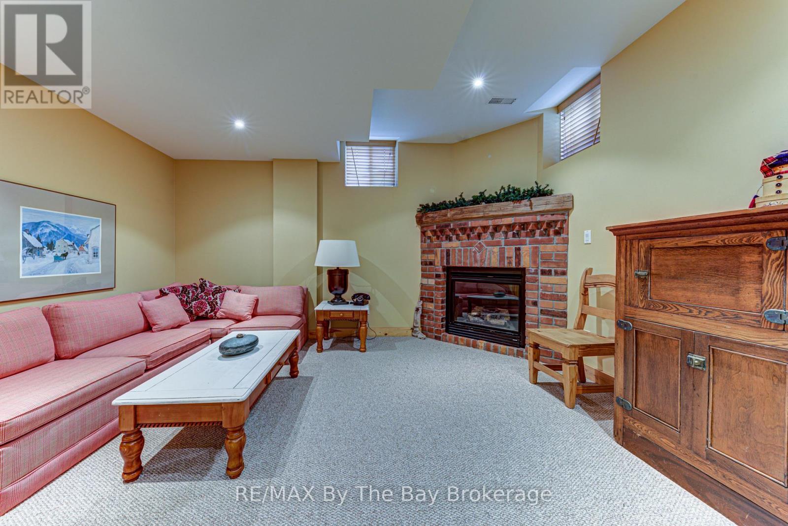 120 Venture Boulevard Property Photo 35