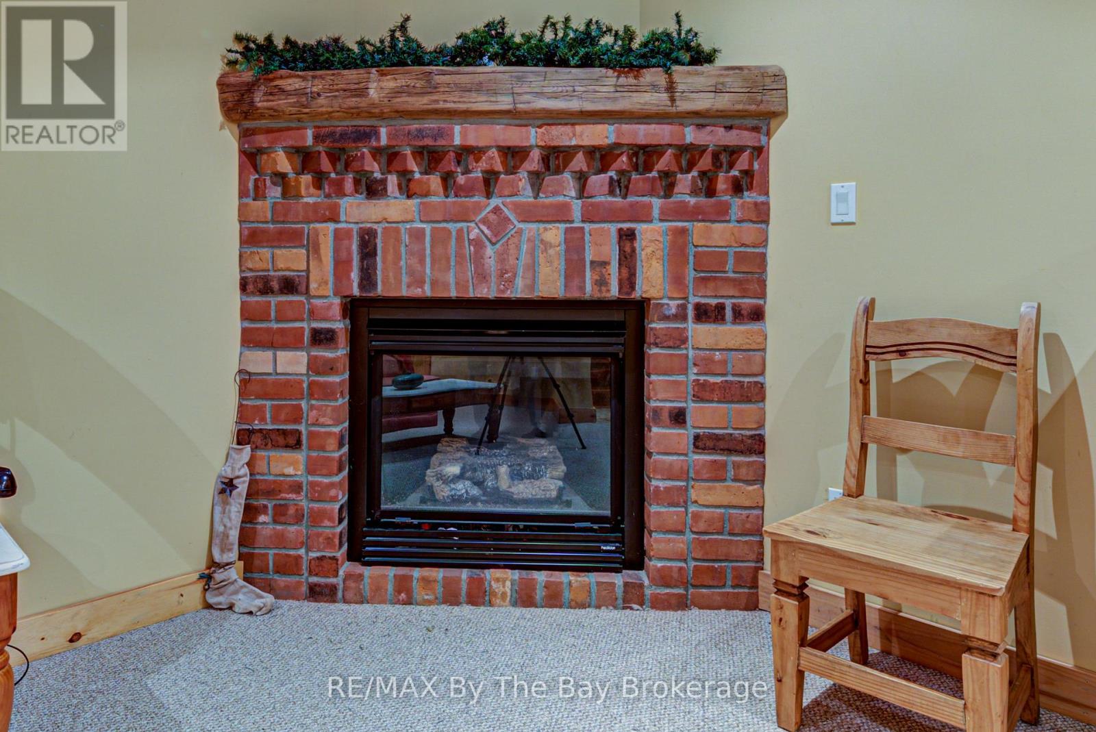 120 Venture Boulevard Property Photo 36