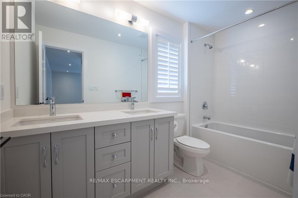 38 Riesling Street Property Photo 20
