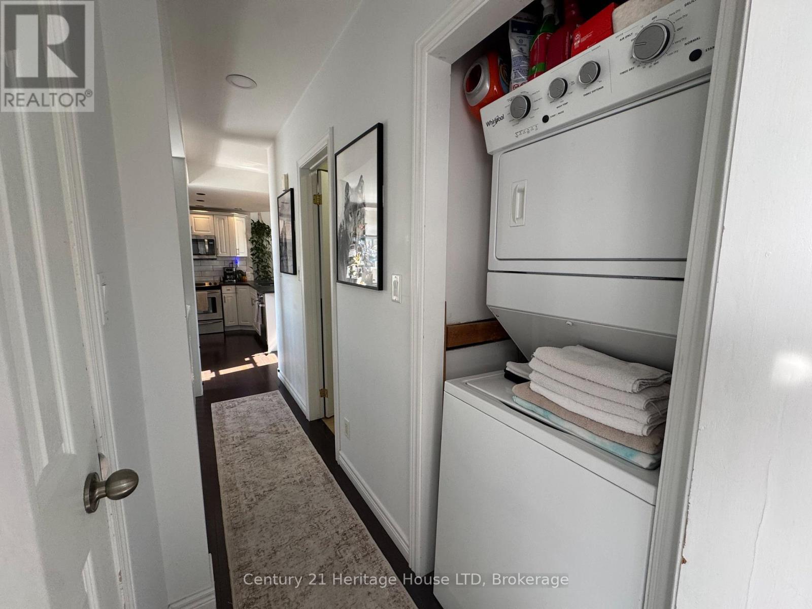#upper - 371 Ridge Road N Property Photo 15