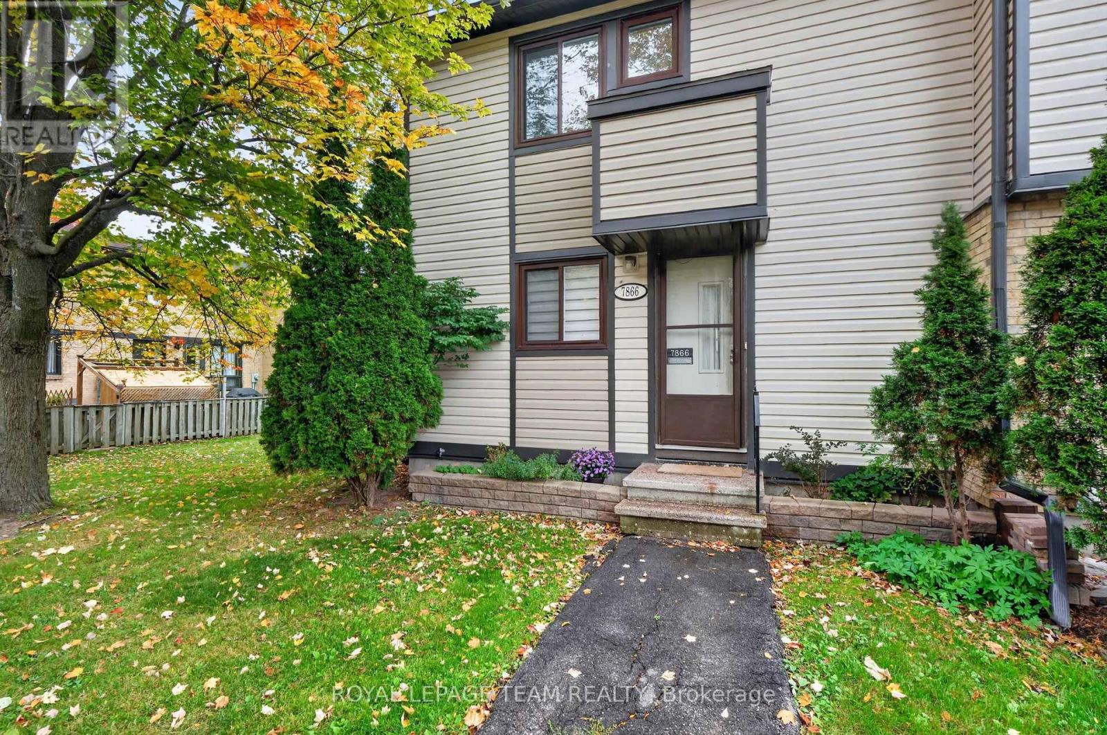 7866 Jeanne D'arc Boulevard Property Photo 3
