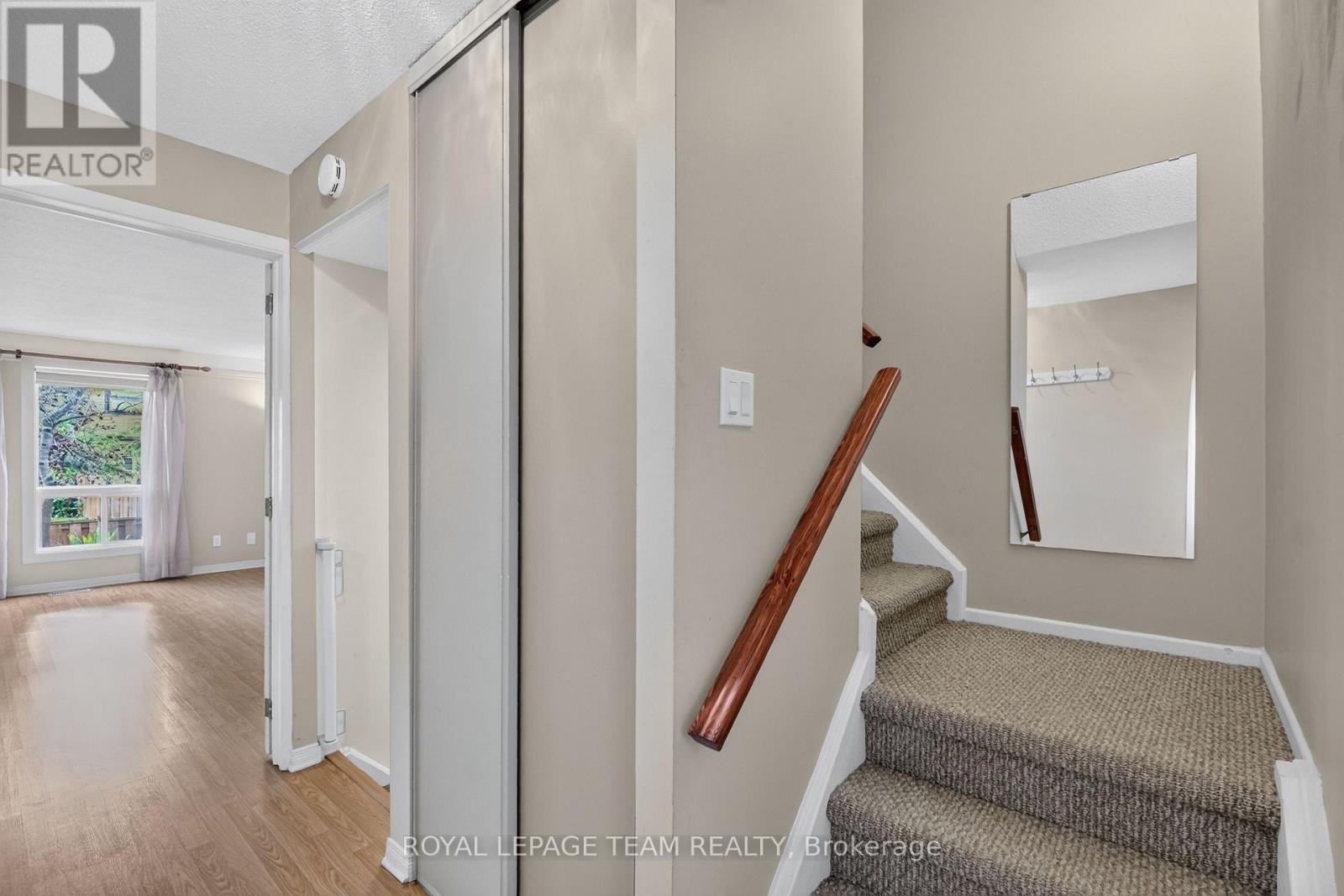 7866 Jeanne D'arc Boulevard Property Photo 25