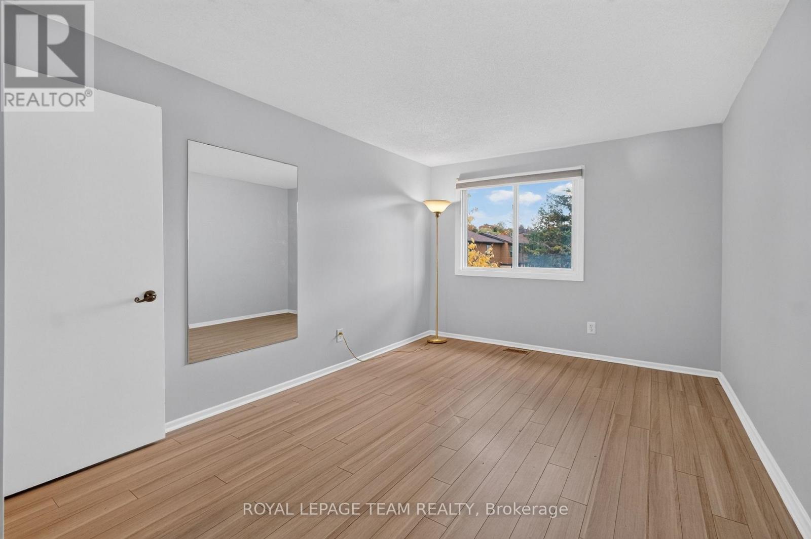 7866 Jeanne D'arc Boulevard Property Photo 29