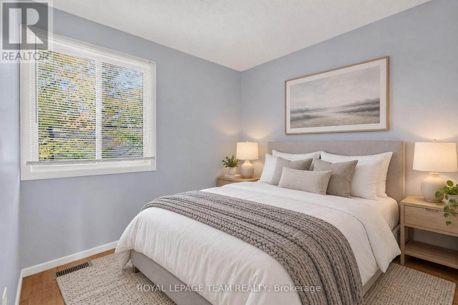 7866 Jeanne D'arc Boulevard Property Photo 36