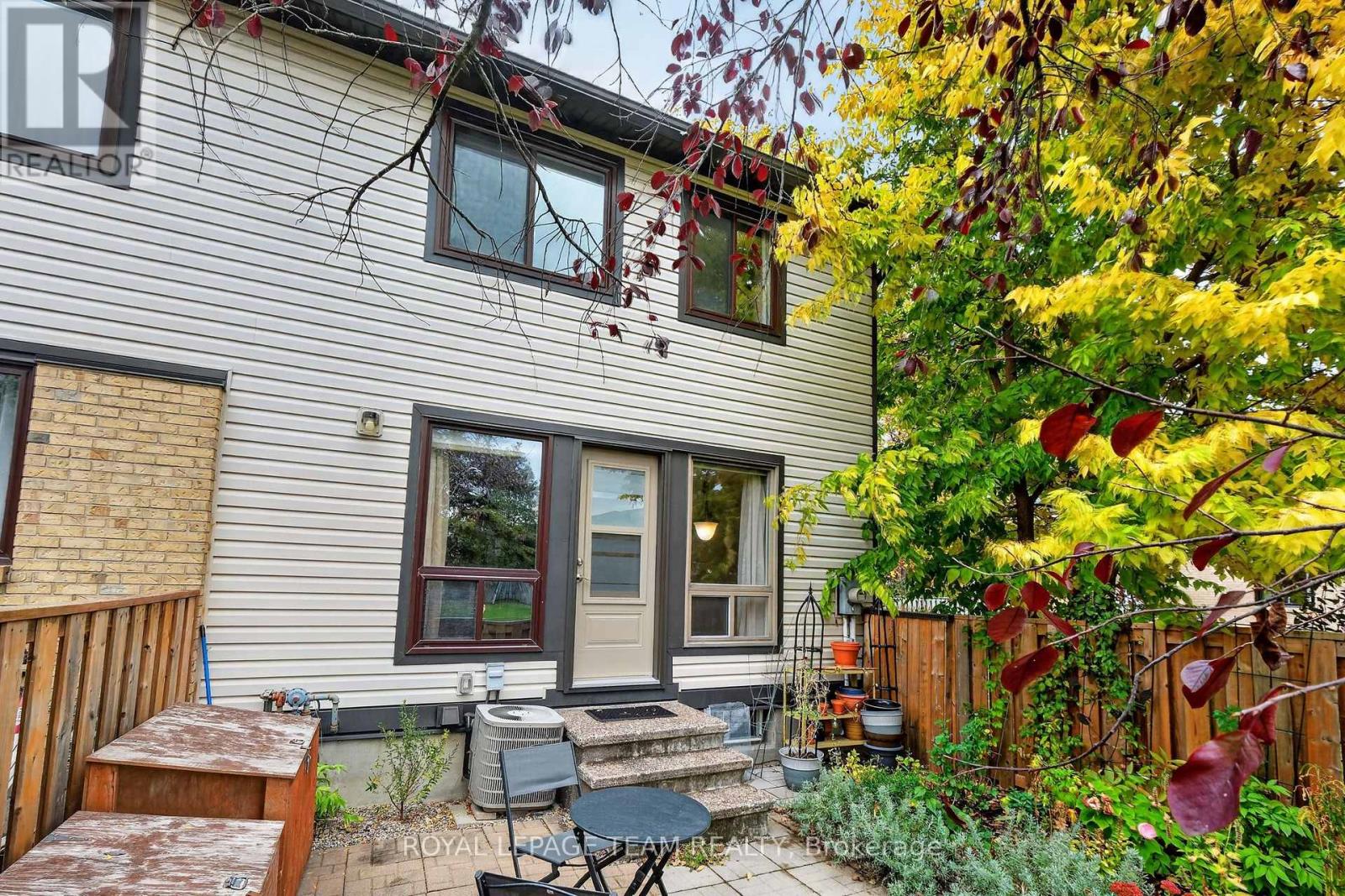 7866 Jeanne D'arc Boulevard Property Photo 48