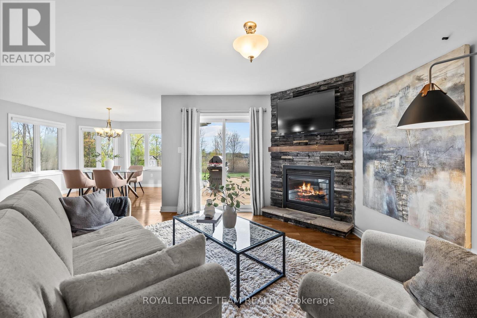 53 D'arcys Way Property Photo 3