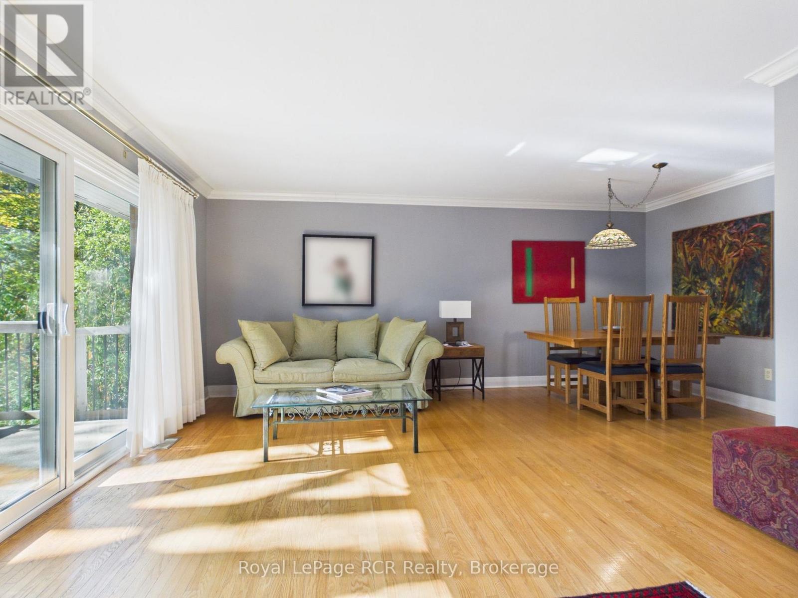 525 6th Street W Property Photo 12