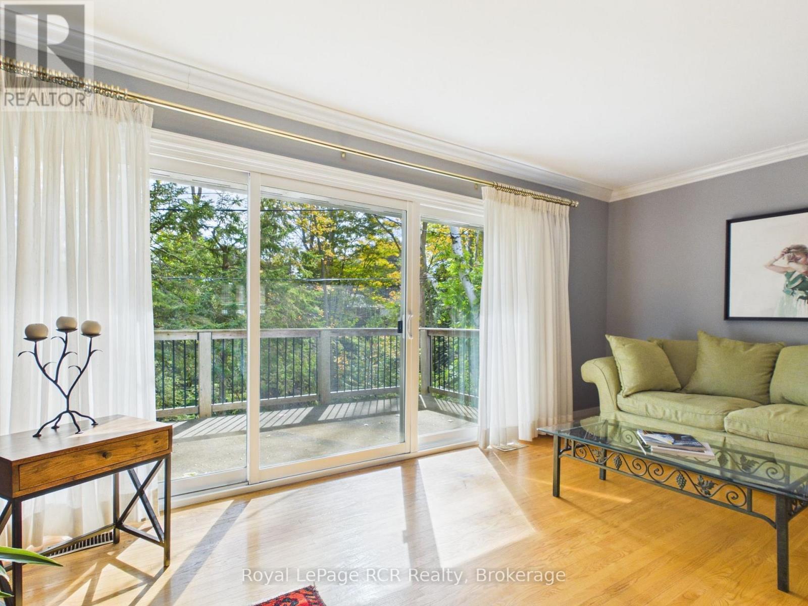 525 6th Street W Property Photo 14