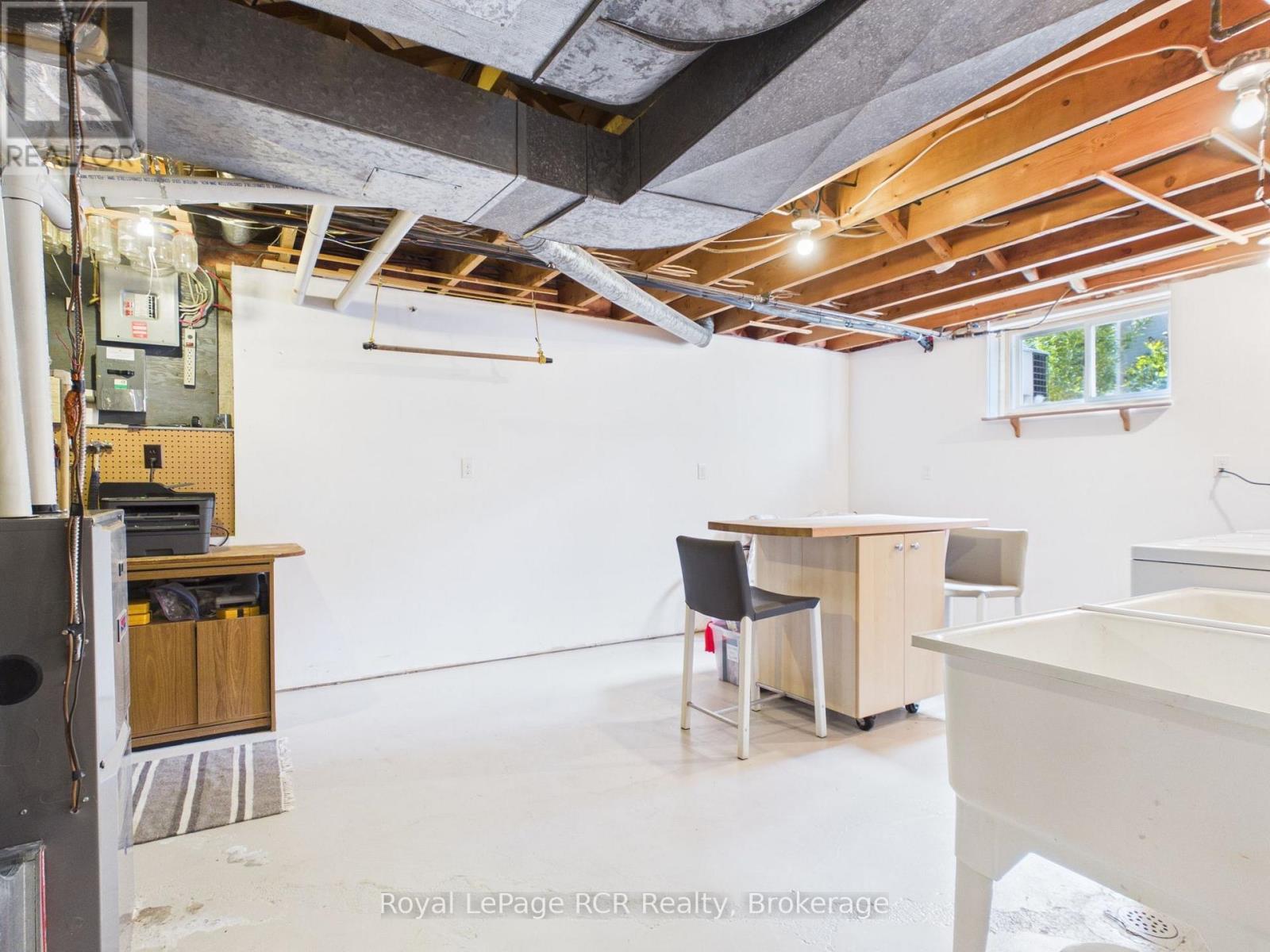 525 6th Street W Property Photo 37