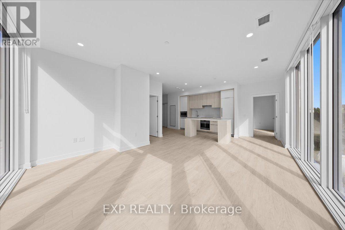 #304 - 74 Nicholas Street Property Photo 8