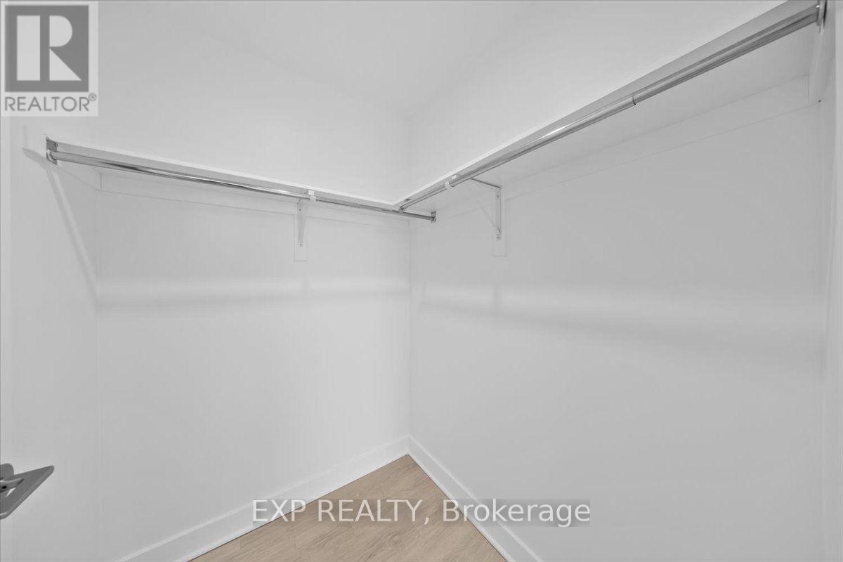 #304 - 74 Nicholas Street Property Photo 13