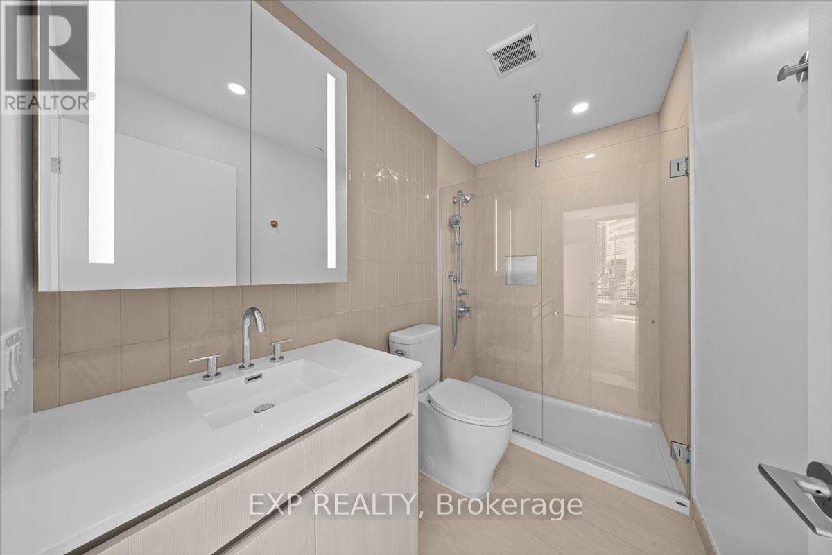 #304 - 74 Nicholas Street Property Photo 14