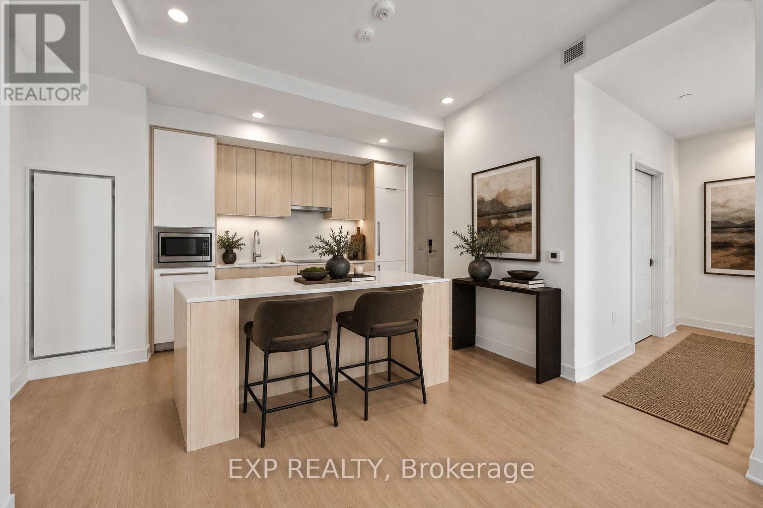 #2105 - 74 Nicholas Street Property Photo 9