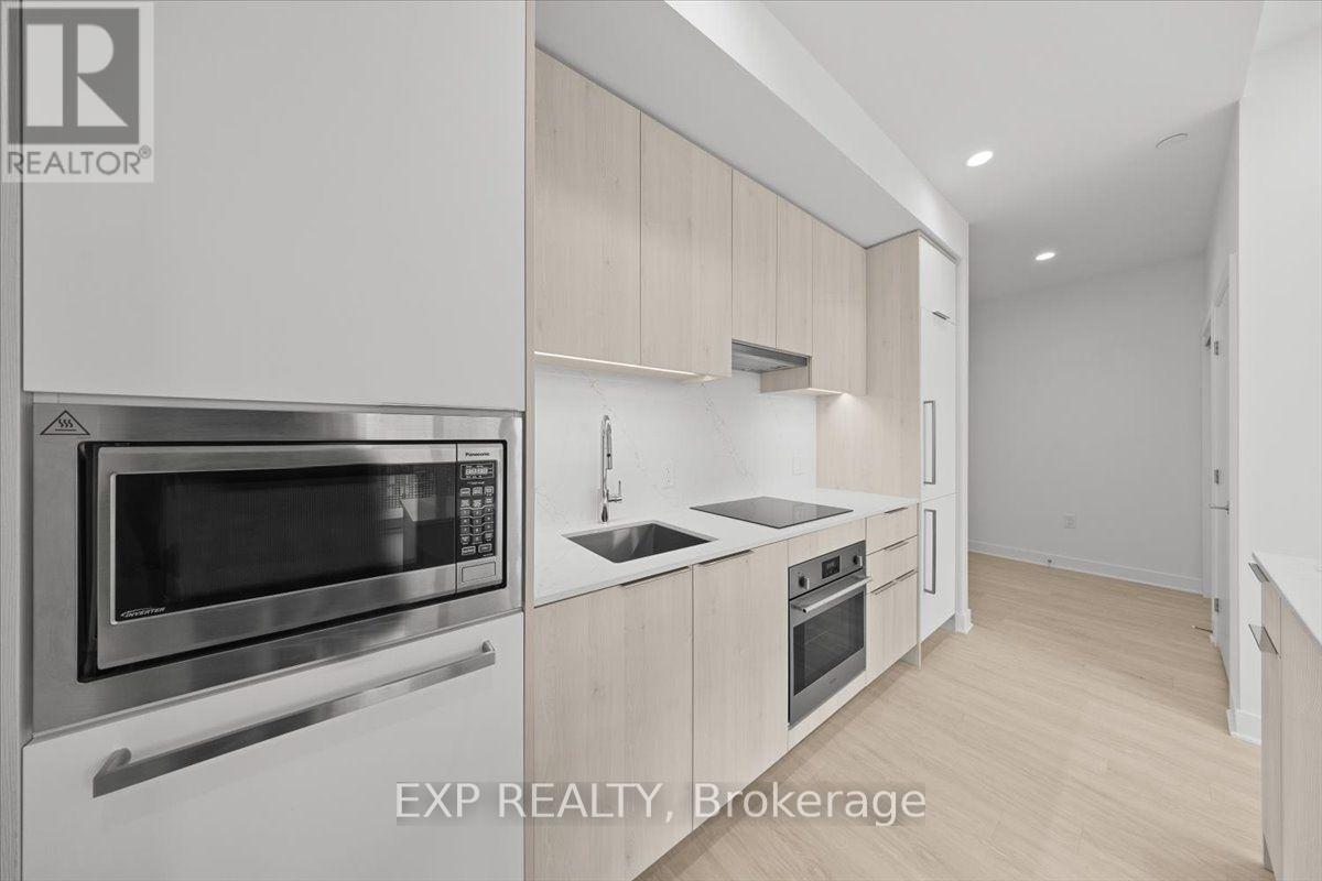 #2105 - 74 Nicholas Street Property Photo 11