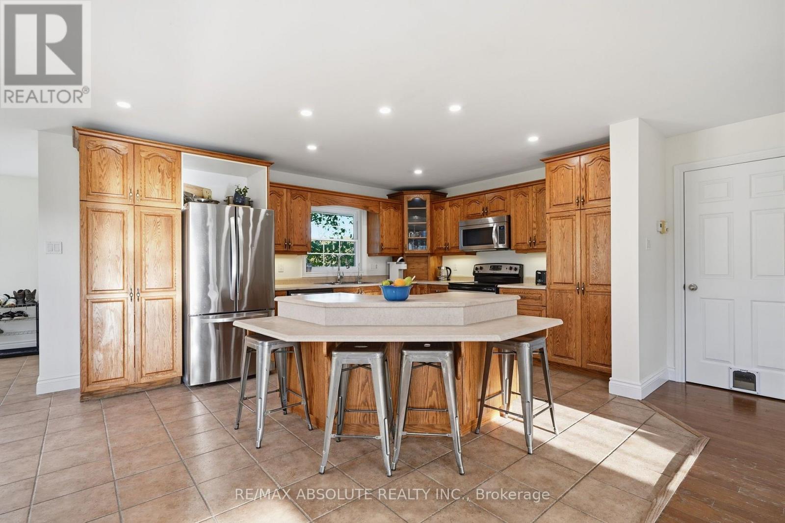 13233 Ferguson Road Property Photo 7