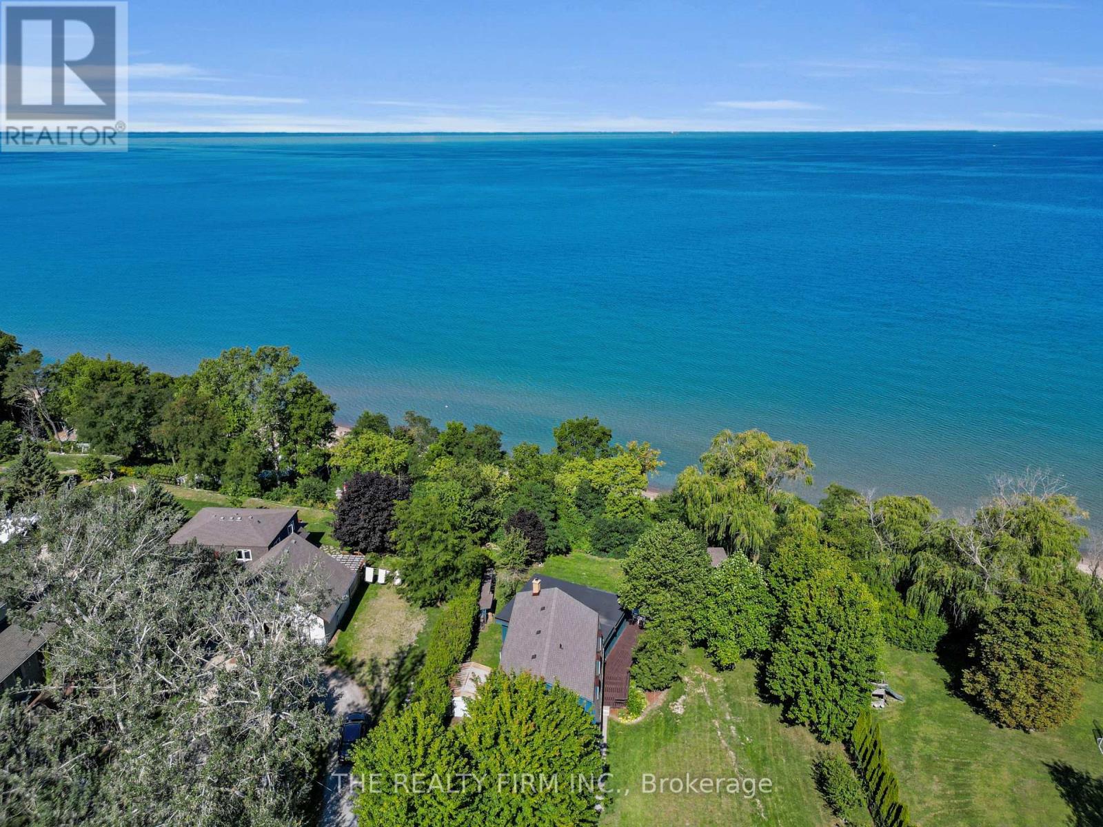 3692 Beverly Glen Property Photo 1