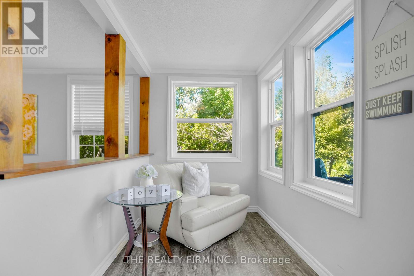 3692 Beverly Glen Property Photo 14