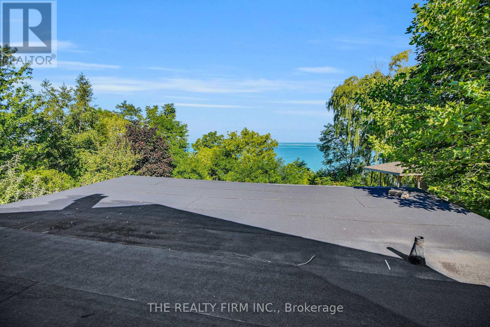 3692 Beverly Glen Property Photo 29