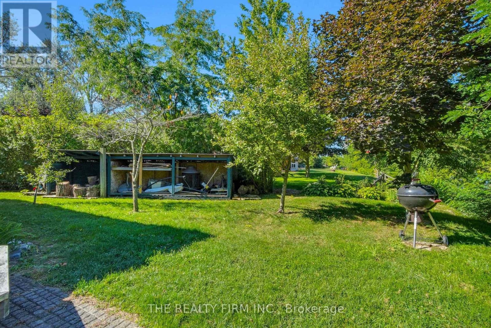 3692 Beverly Glen Property Photo 32