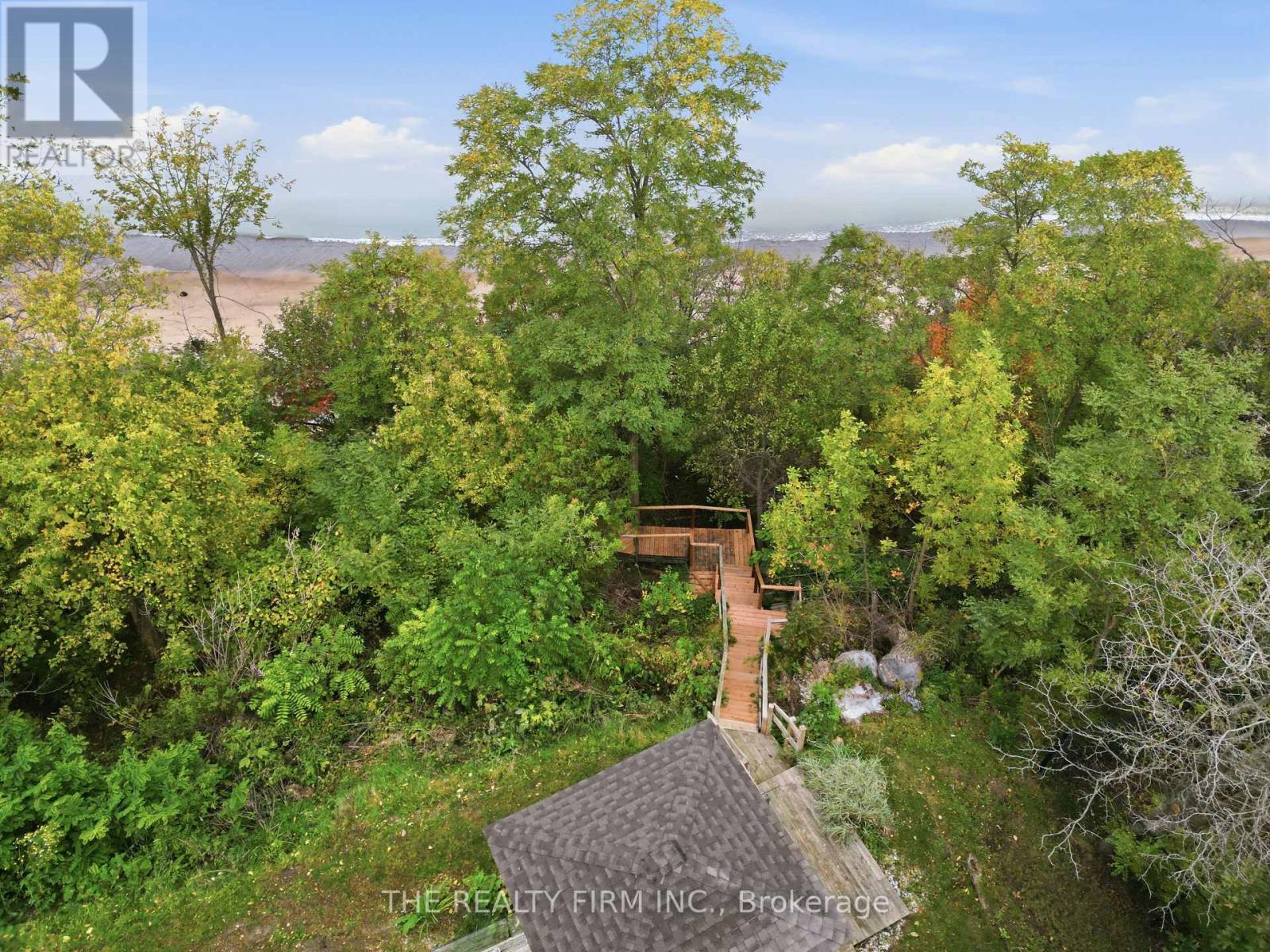 3692 Beverly Glen Property Photo 37