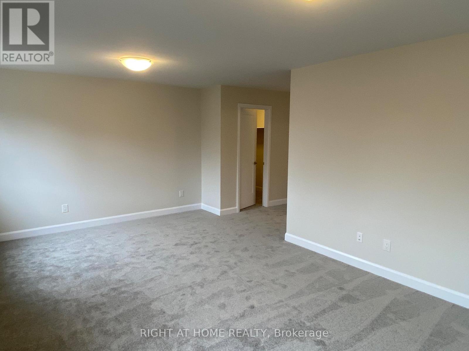 608 Moonflower Crescent Property Photo 16