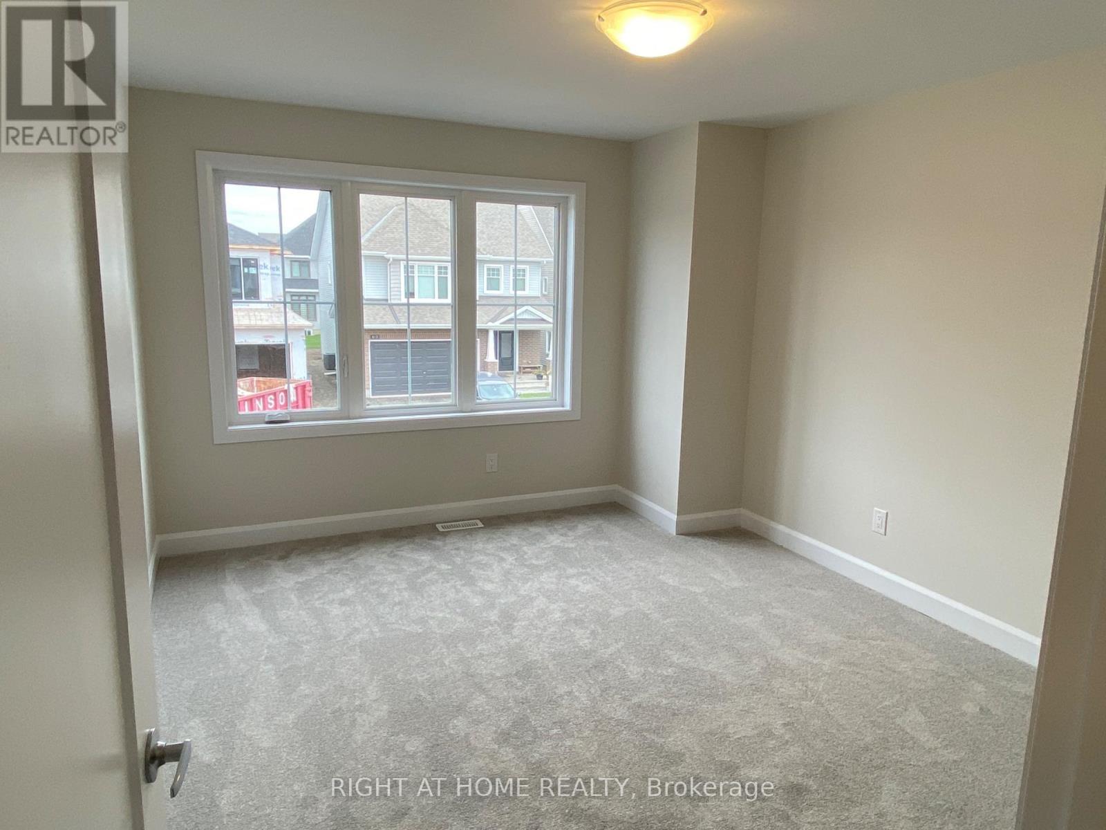 608 Moonflower Crescent Property Photo 24