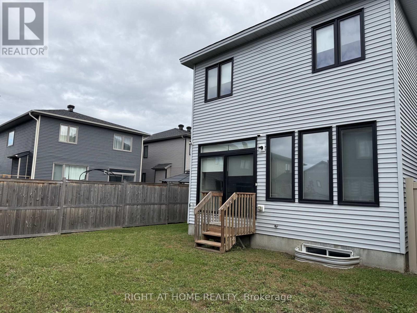 608 Moonflower Crescent Property Photo 35