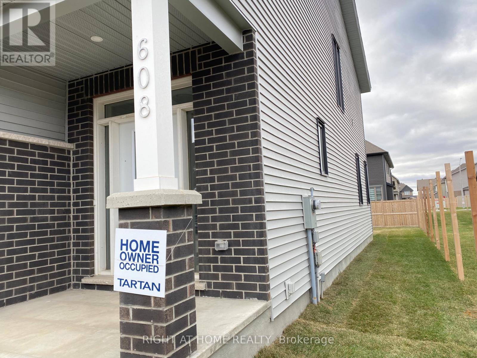 608 Moonflower Crescent Property Photo 37
