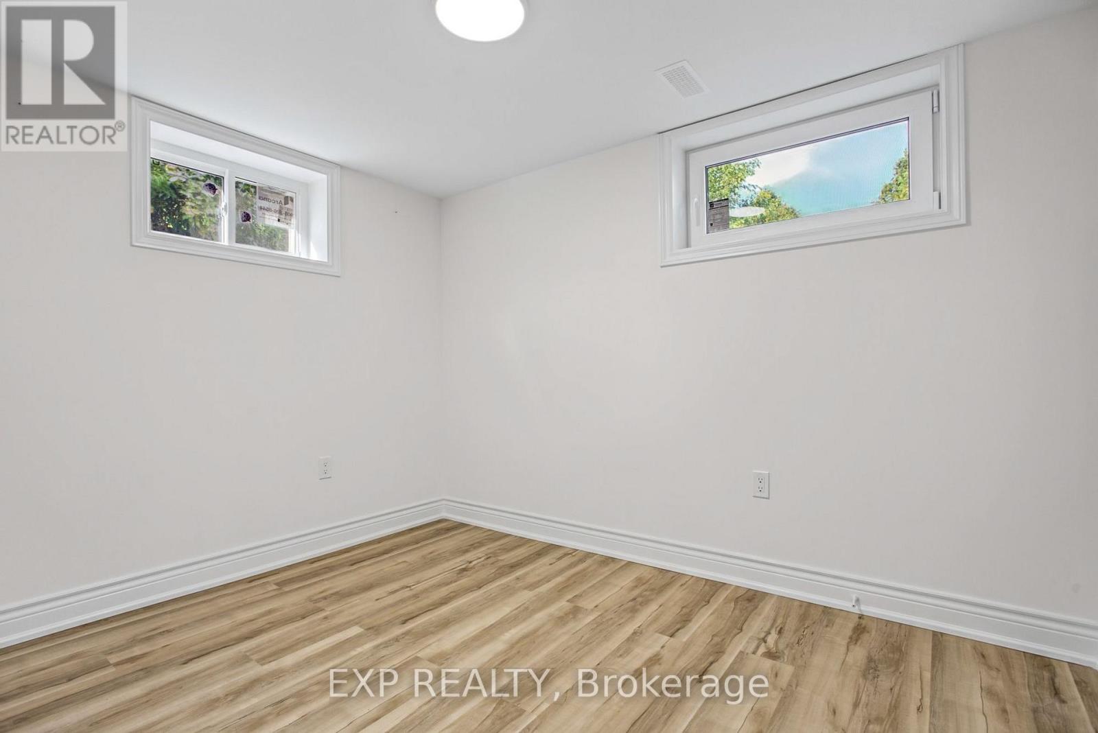Lower - 156 E36th Street Property Photo 23