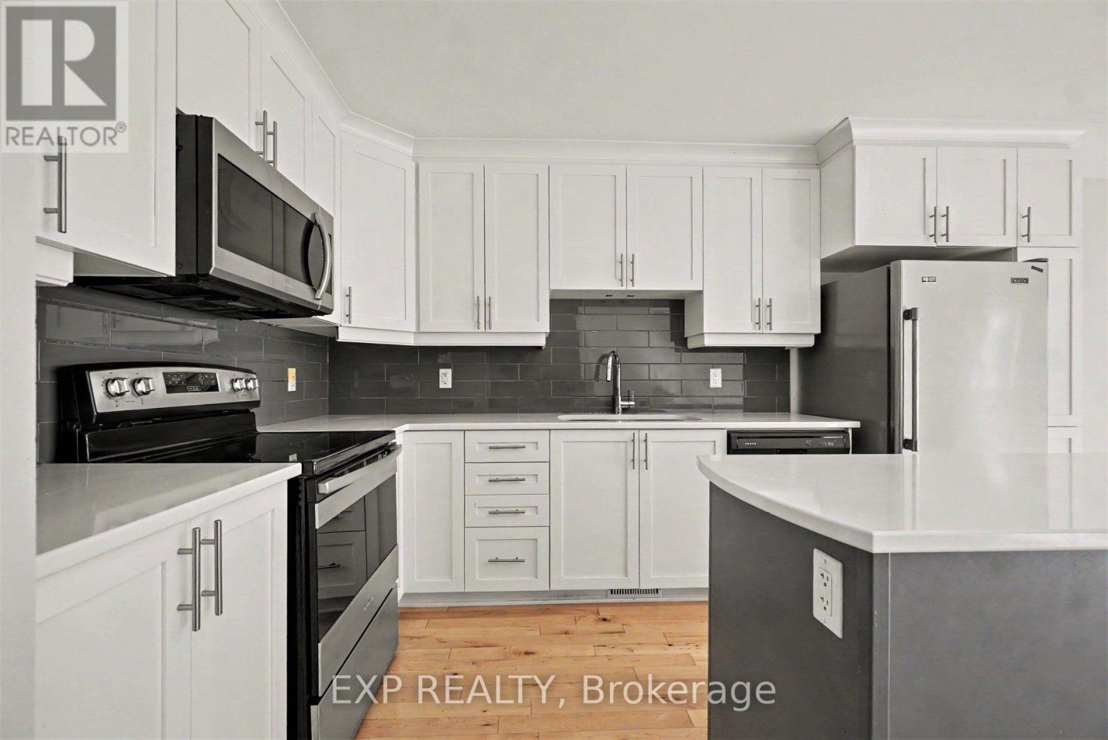 202 St Malo Place Property Photo 12