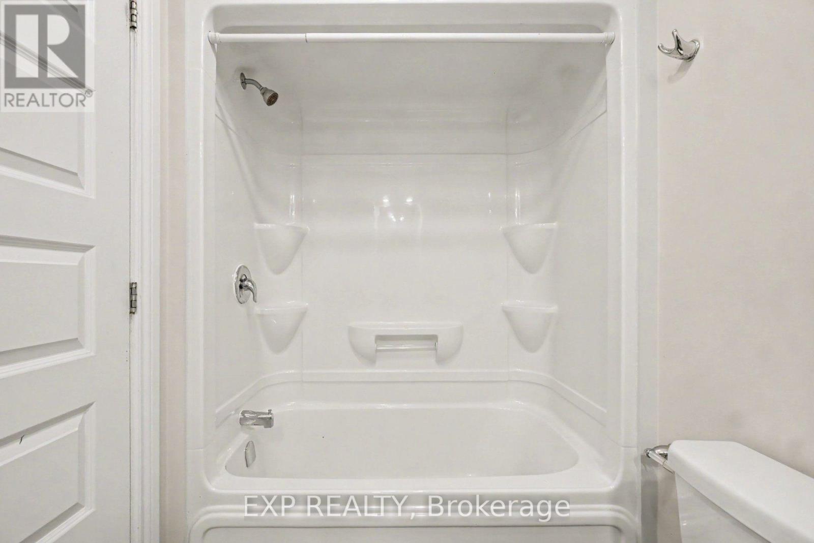 202 St Malo Place Property Photo 31