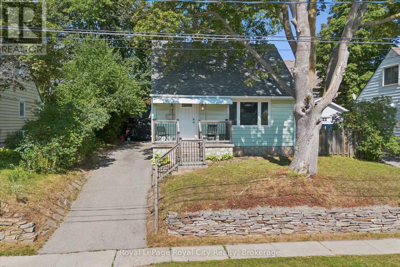 39 Ridgewood Avenue Property Photo 5