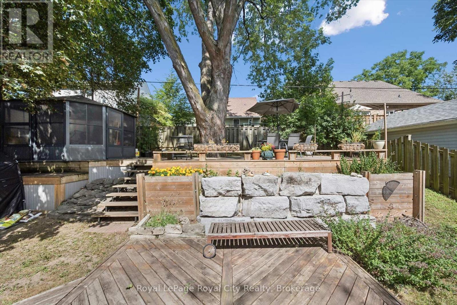 39 Ridgewood Avenue Property Photo 33