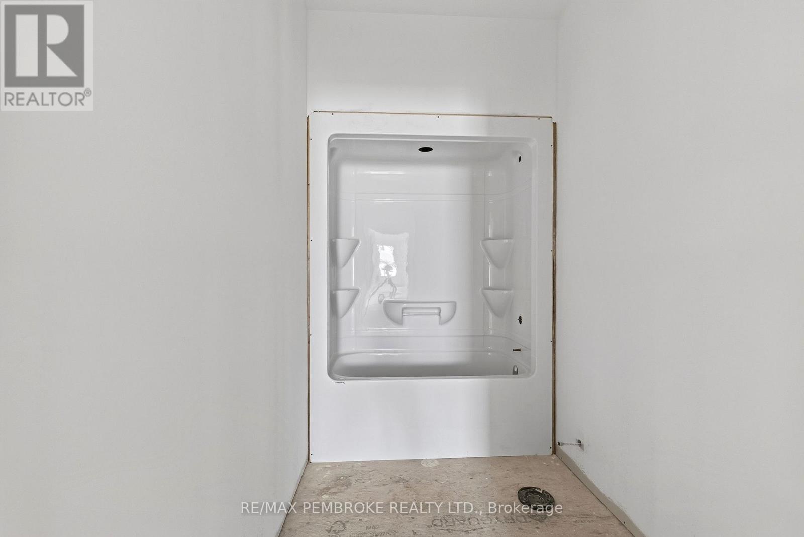 18 Durant Street Property Photo 31