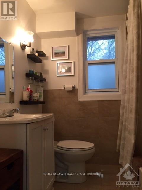 # 2 - 570 Gladstone Avenue Property Photo 9
