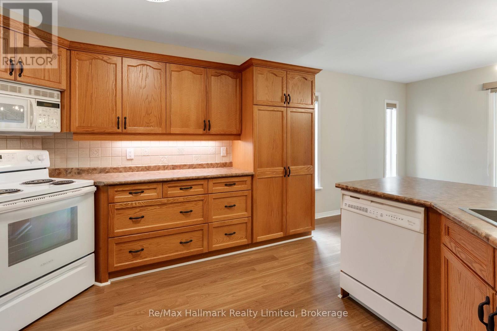 3 Woods Hollow Property Photo 10